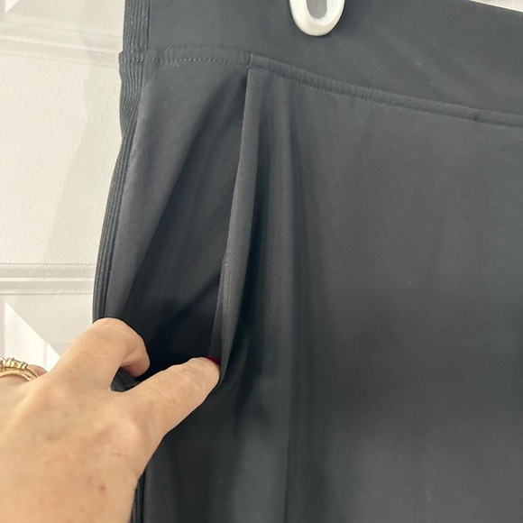 Athleta Brooklyn Ankle Pants Womens Sz 18 Zip Pockets Lightweight Pull On Travel - Picture 5 of 12